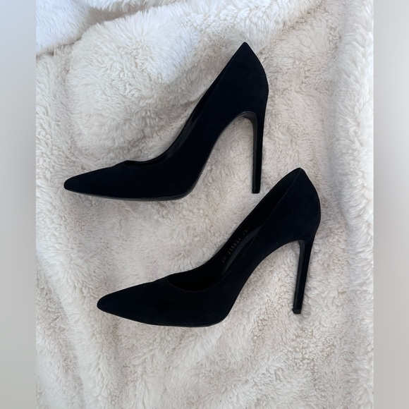 Like New Saint Laurent Black Suede Stiletto Pointed Toe Pumps 39.5 / 8.5 -9.5 US - Picture 11 of 13